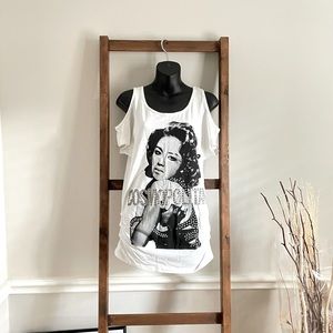 Graphic cold shoulder top